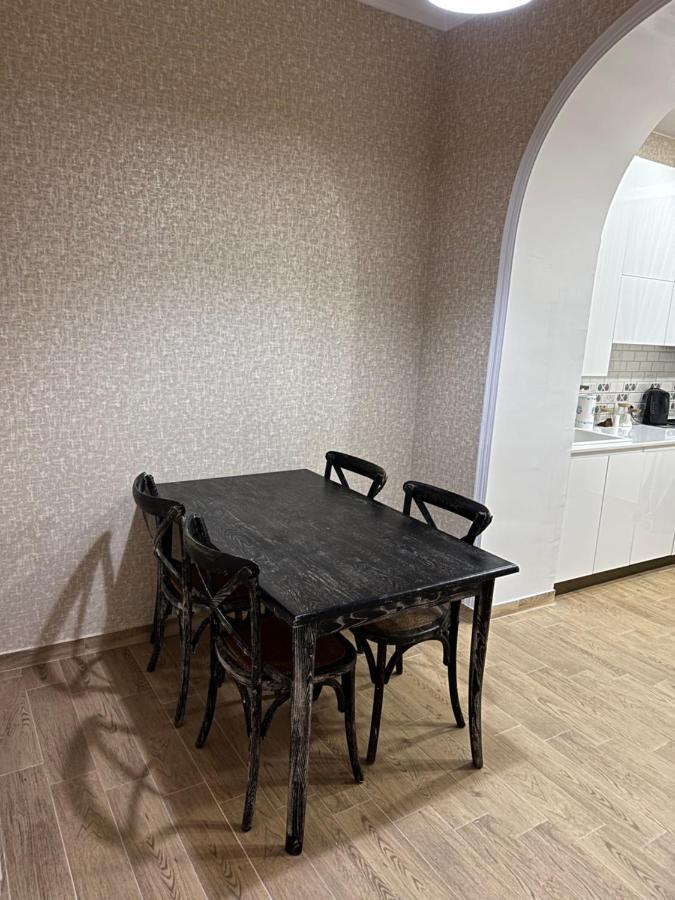 4 Bedroom Suite Apartment Ln Tbilisi City Eksteriør billede